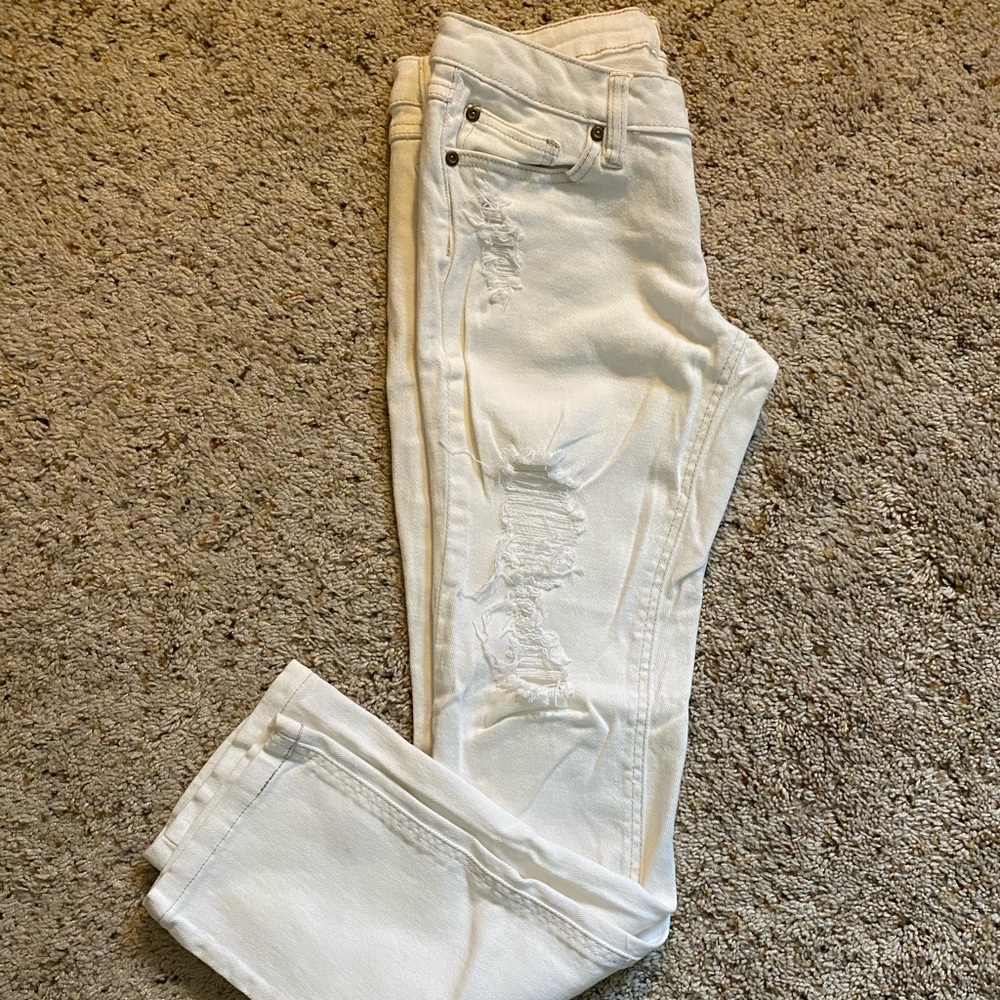 Mudd Ripped Skinny Jeans - Picture 2 of 5